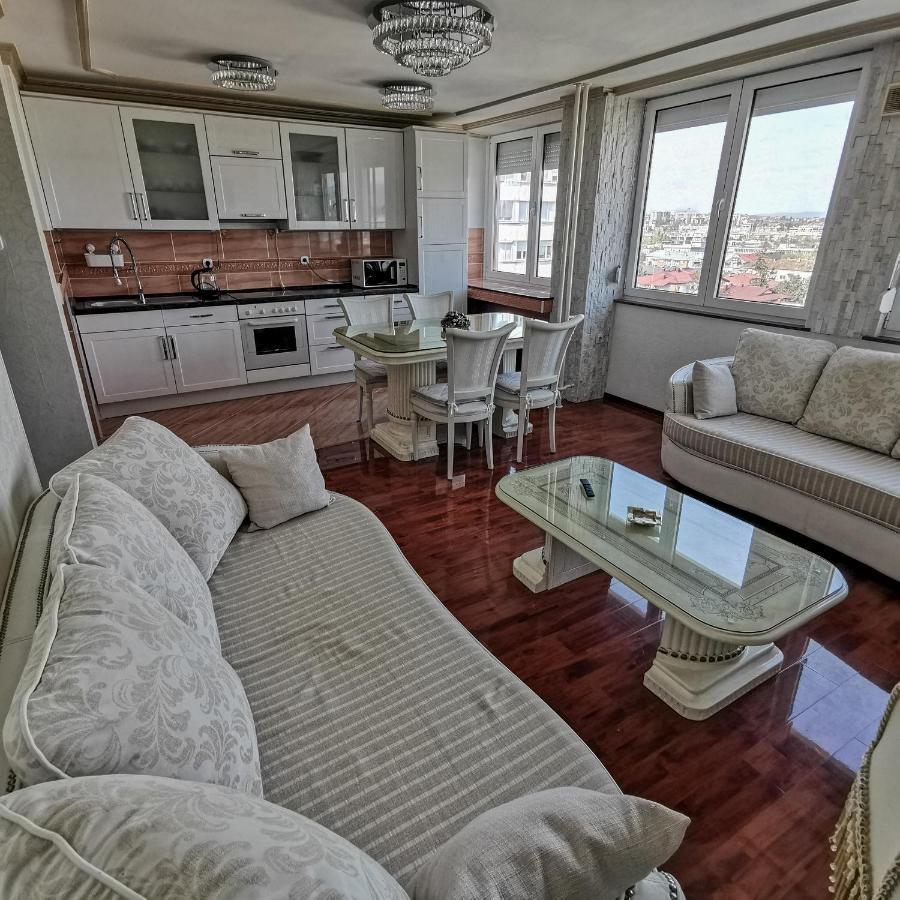 City View Apartment บันยาลูกา ภายนอก รูปภาพ